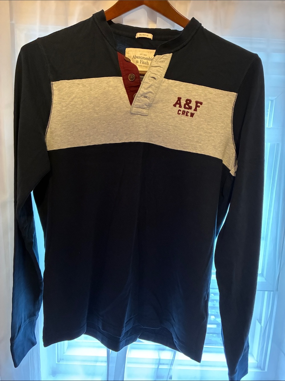 Abercrombie & Fitch Navy, Gray & Maroon Colorblock Henley